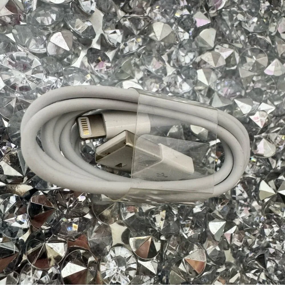 Apple usb iPhone White USB Charging Cable brand new sealed
